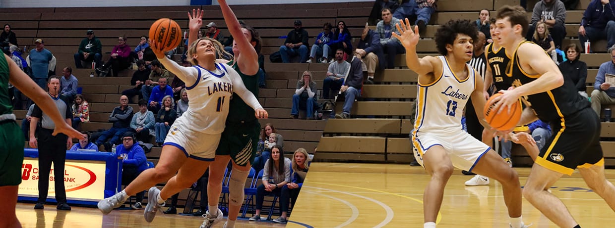 Laker Basketball vs. Davenport